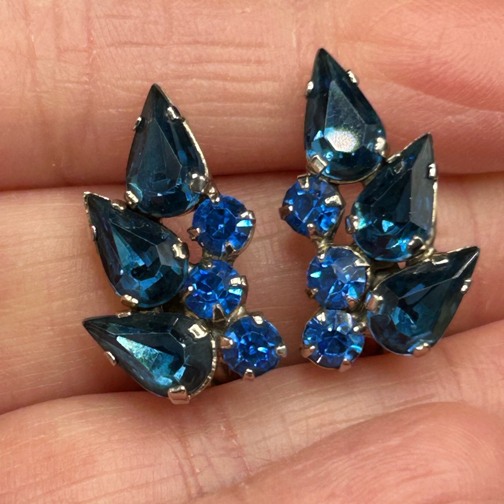 VTG Star Austrian Blue Crystal Silver Stone Clip On Earrings